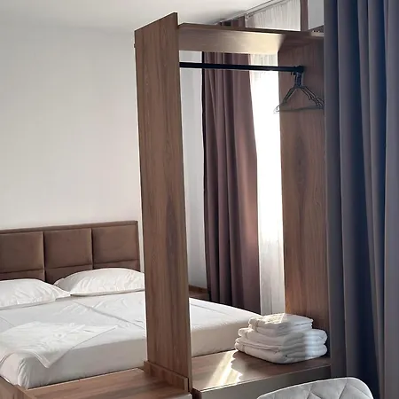 A'mare Vendégház Kavaja